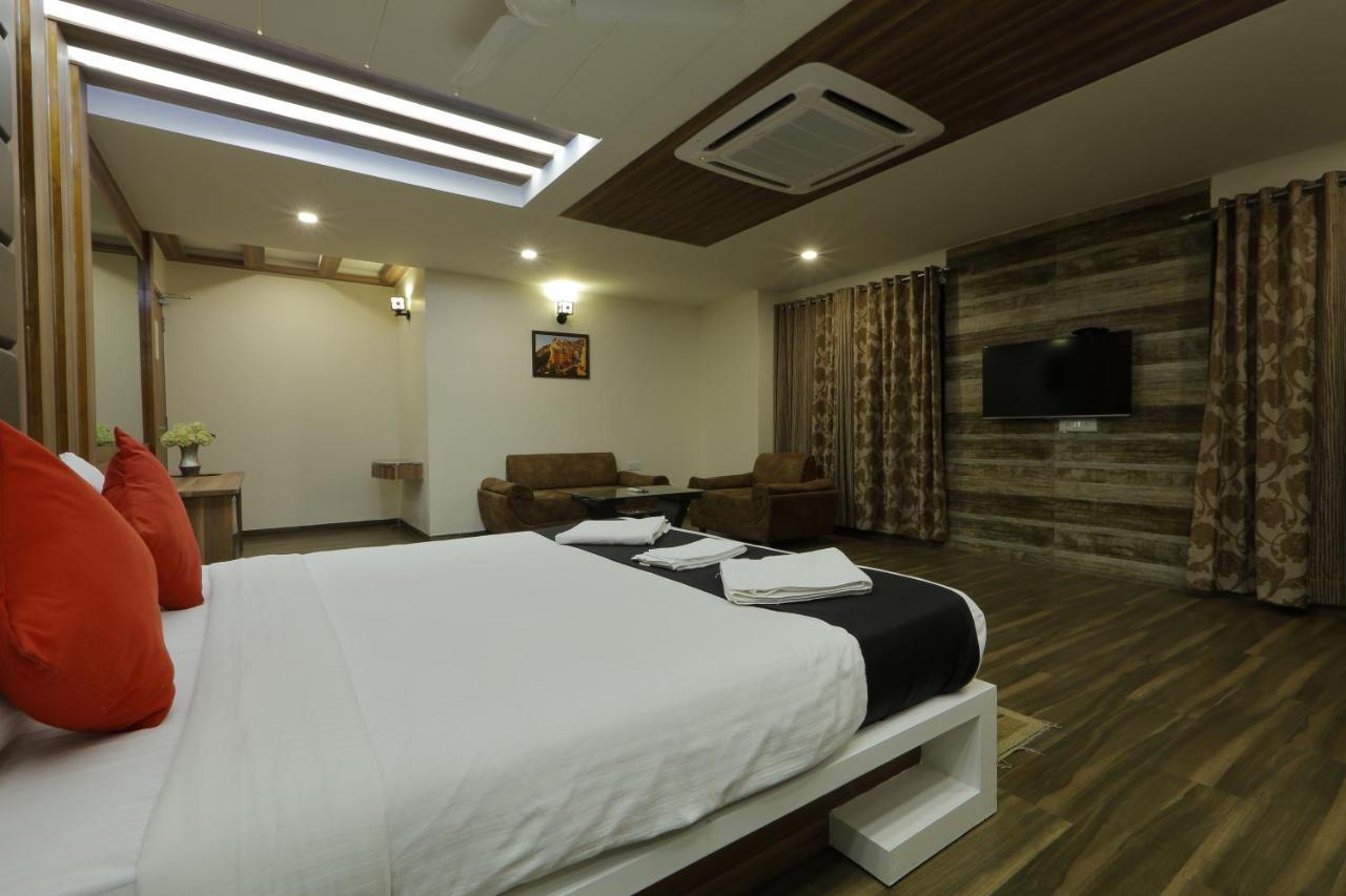 Hotel Unity Ахмедабад Екстер'єр фото